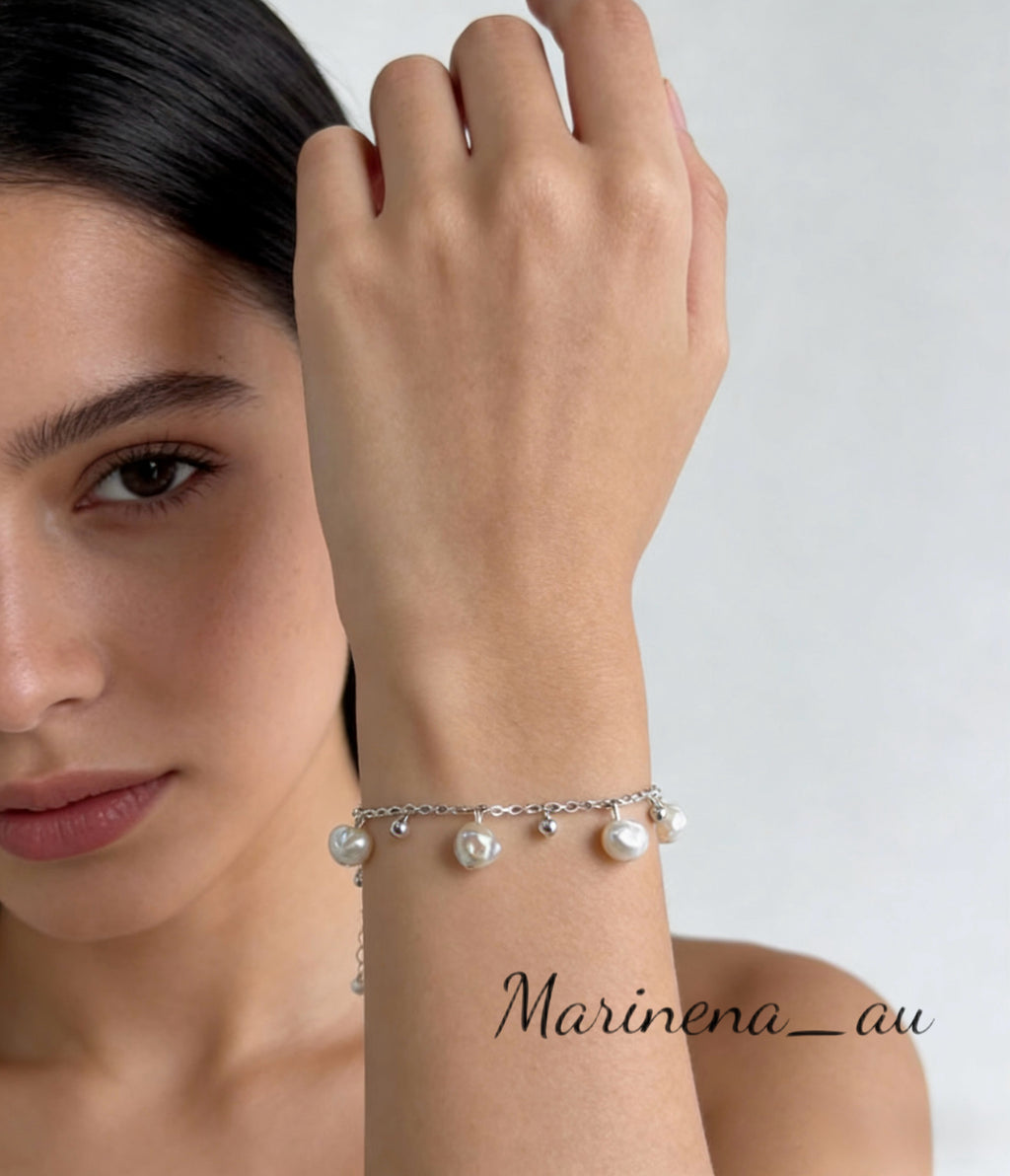 Dewdrop Baroque Pearl Bracelet
