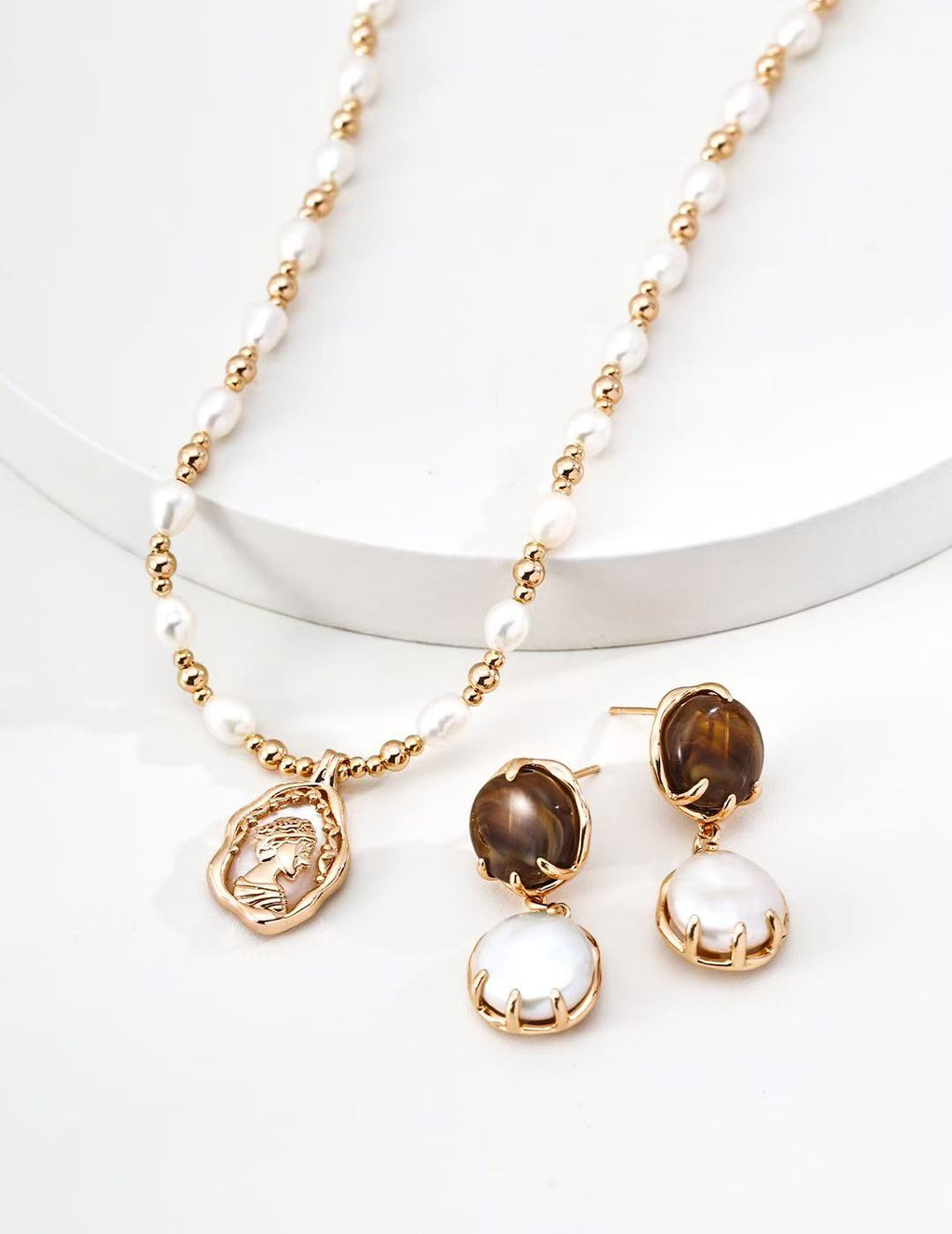 S925 Sterling Silver Vintage Cameo Necklace | Fluid Frame & Wheat Motif