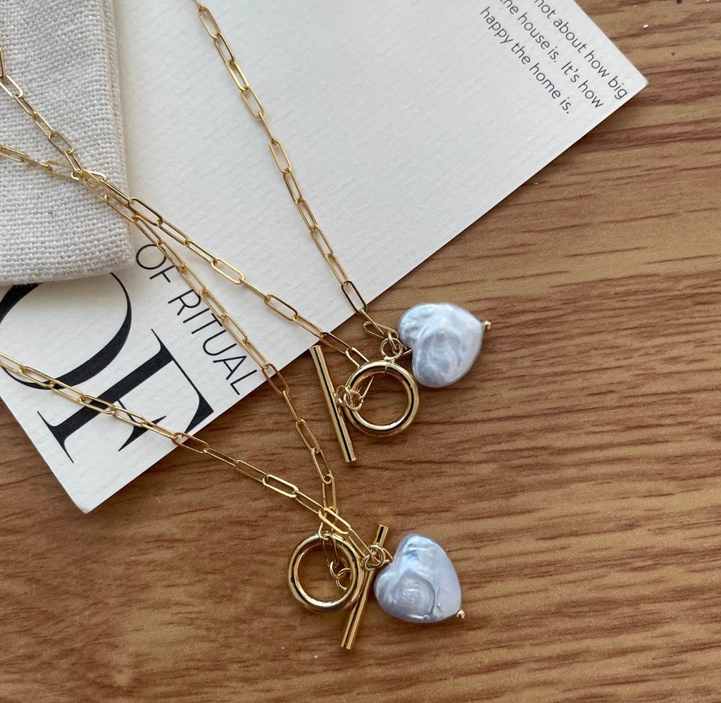 Baroque Heart Pearl Toggle Choker