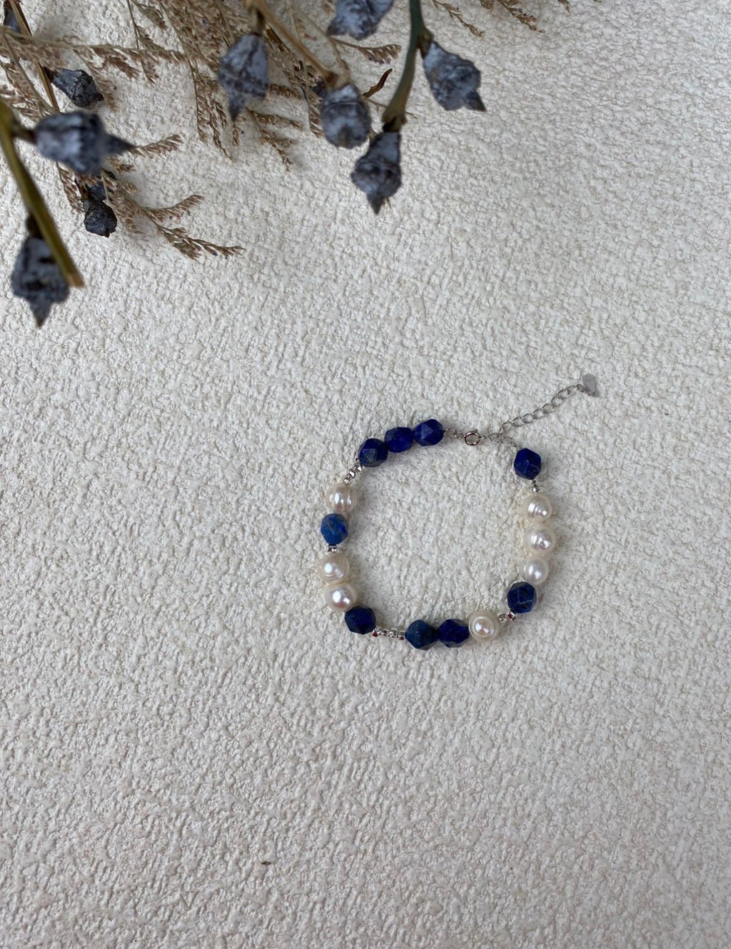 The Midnight Ocean Kyanite Petit Pearls Bracelet