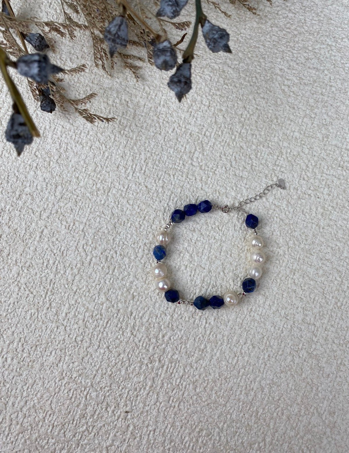 The Midnight Ocean Kyanite Petit Pearls Bracelet