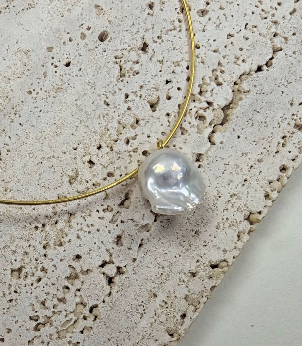 The Baroque Waves Statement Choker