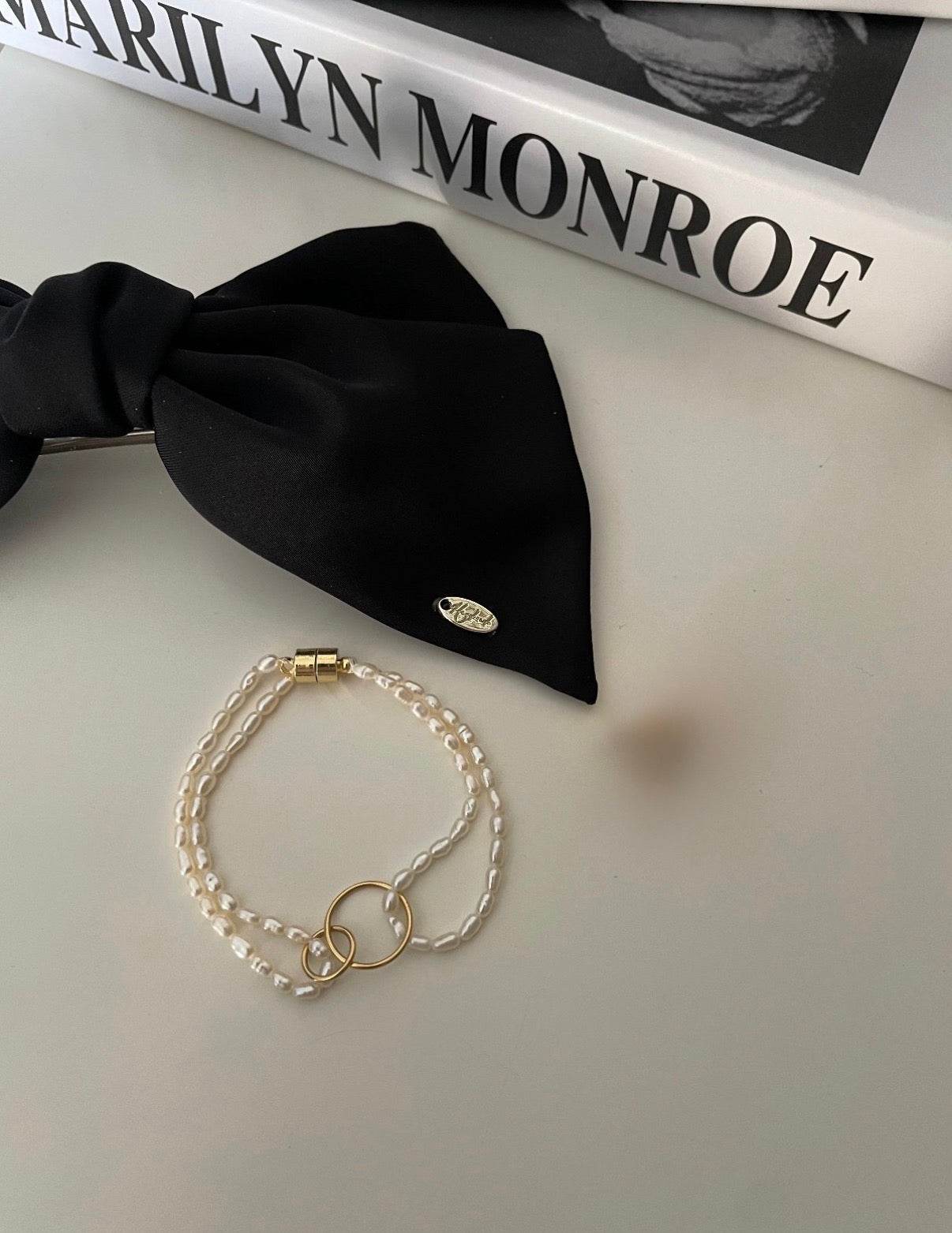 Interlocking Circle Double-Strand Pearl Bracelet | S925 Sterling Silver & 18K Gold Plated | Magnetic Clasp