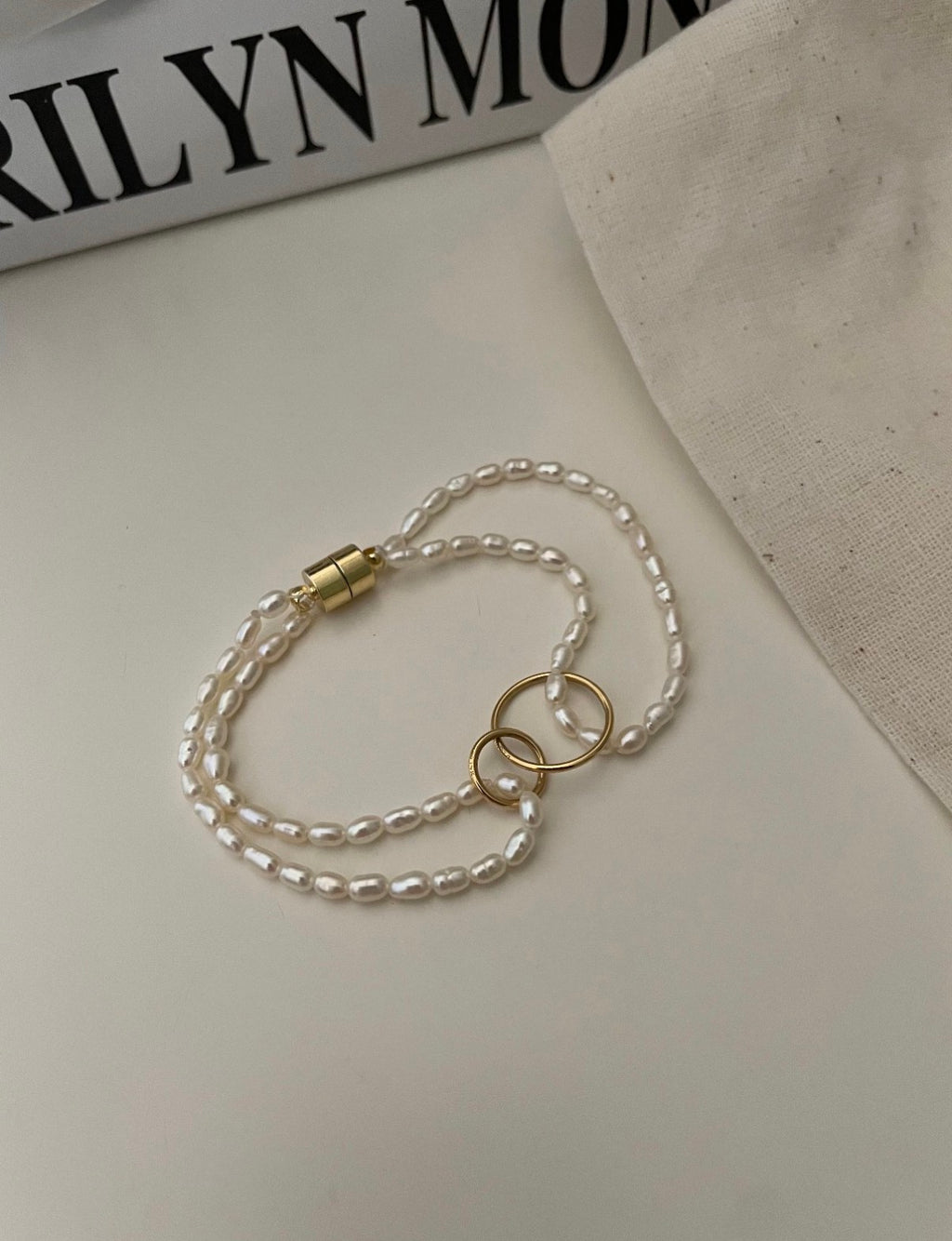 Interlocking Circle Double-Strand Pearl Bracelet | S925 Sterling Silver & 18K Gold Plated | Magnetic Clasp