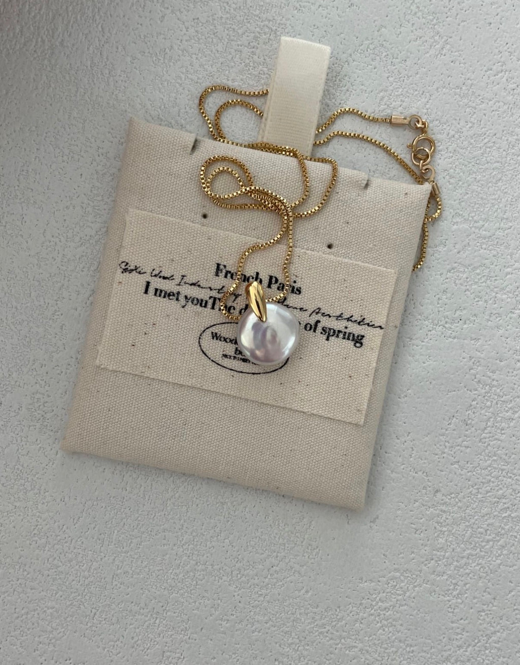 Luminous Coin Pearl Solitaire Necklace | 14K Gold Filled Chain | Minimalist Elegance