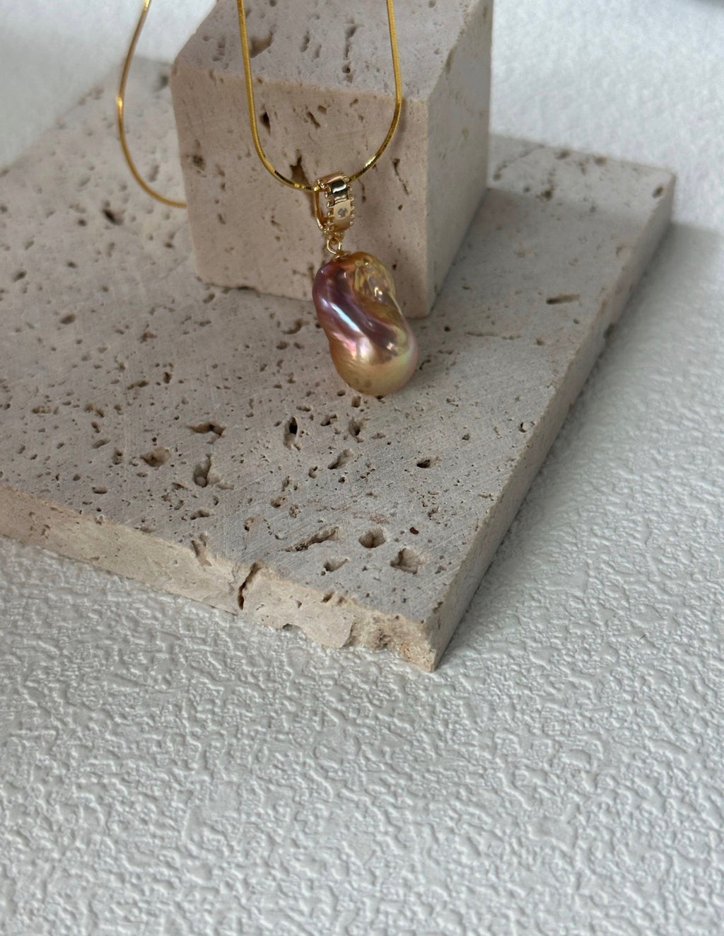 Candy Luster" Baroque Pearl Pendant Necklace | 18K Gold Plated Silver | Iridescent Pink & Lavender Glow