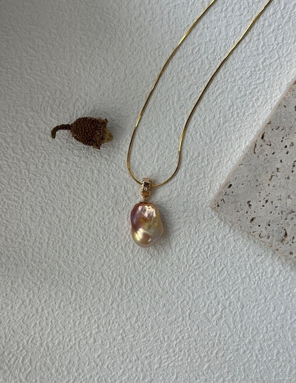 Candy Luster" Baroque Pearl Pendant Necklace | 18K Gold Plated Silver | Iridescent Pink & Lavender Glow