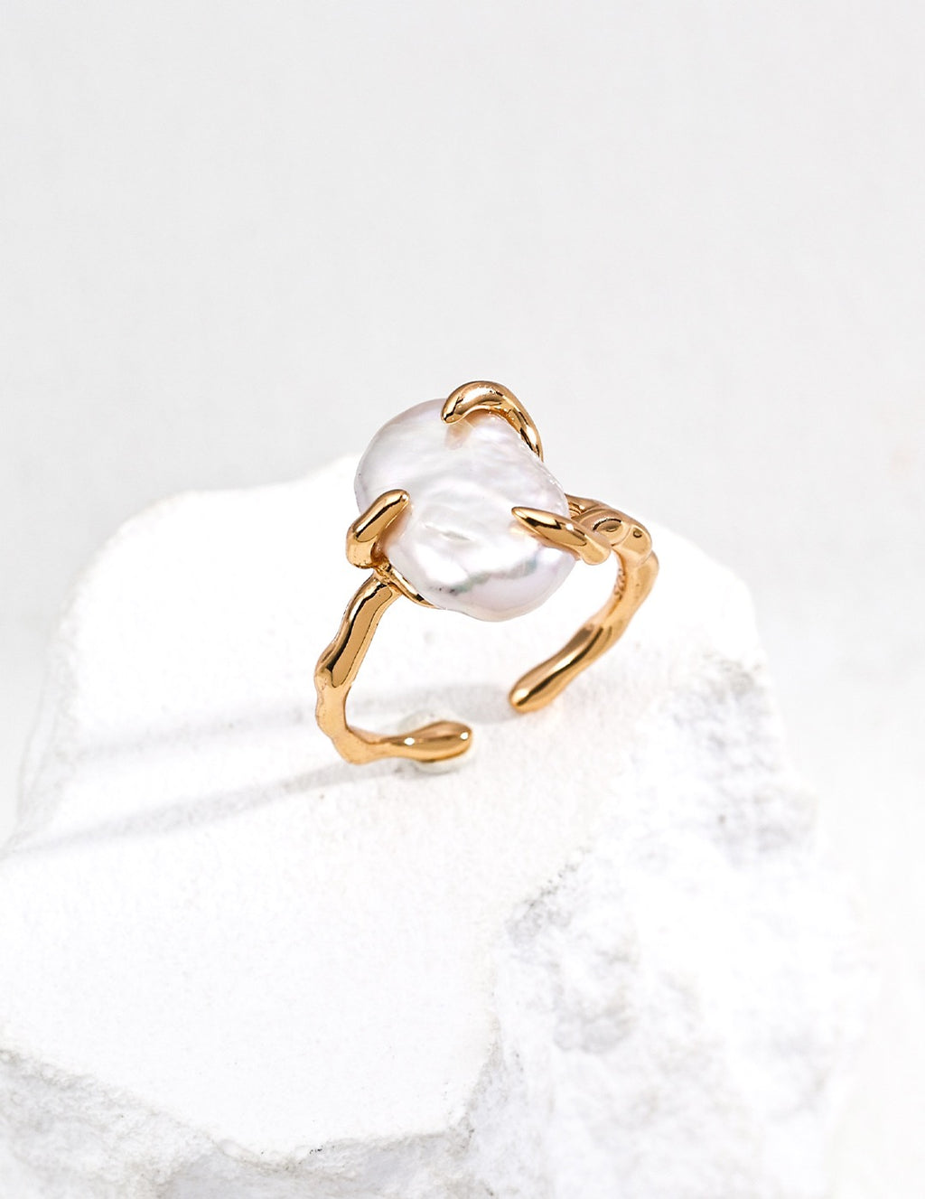 Vintage Gold Asymmetrical Balance Beam Ring | S925 Sterling Silver | Natural Baroque Pearls