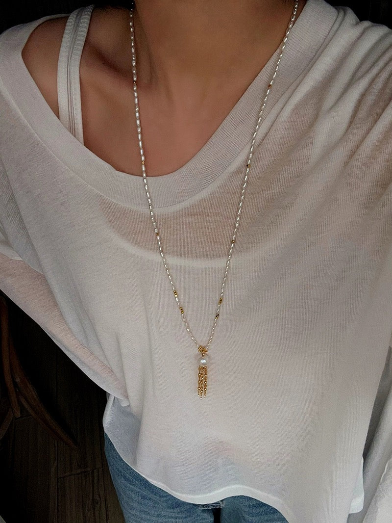 Fluid Gold: 18K Gold Plated Pearl & Tassel Long Necklace