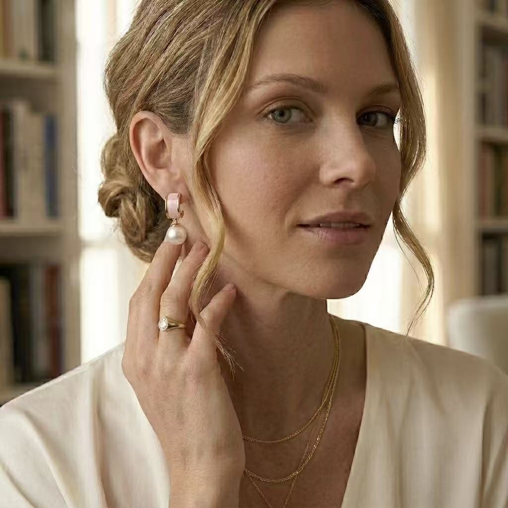 The Lustrous Mirror Akoya Pearl Studs