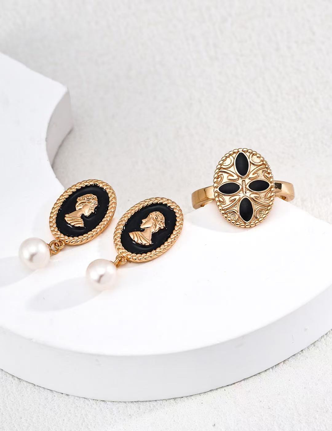 S925 Sterling Silver Vintage Cameo Earrings | Black Enamel & Pearl Accent